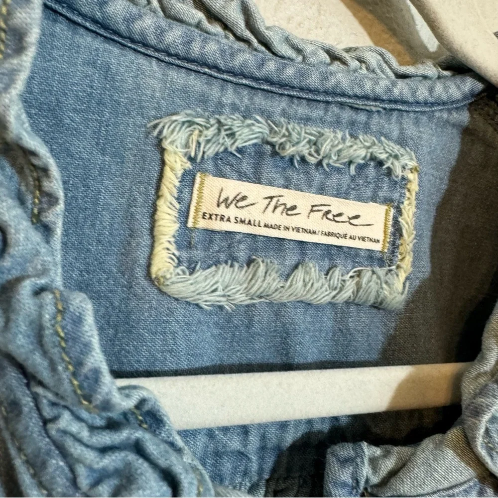 Free people Louise Denim‎ Top in Indigo size XS